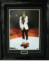 Justin Bieber (in white tux jacket)